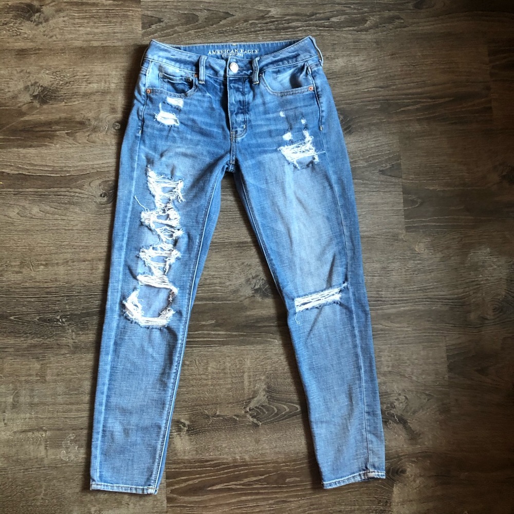 American Eagle Ripped Jeans!